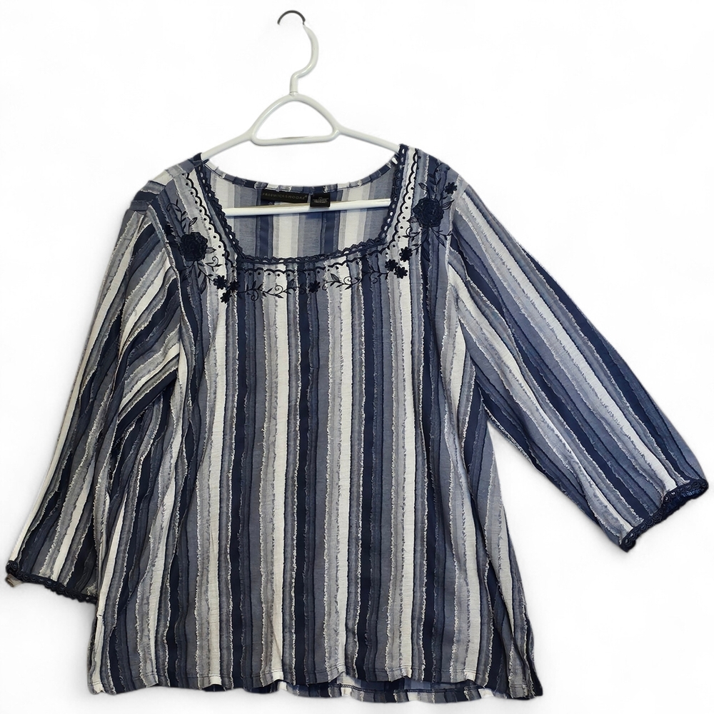 Preswick & Moore Blue and White Striped 3/4 Sleeve Top XL